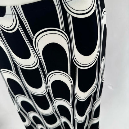Size M NEW YORK & CO Skirt