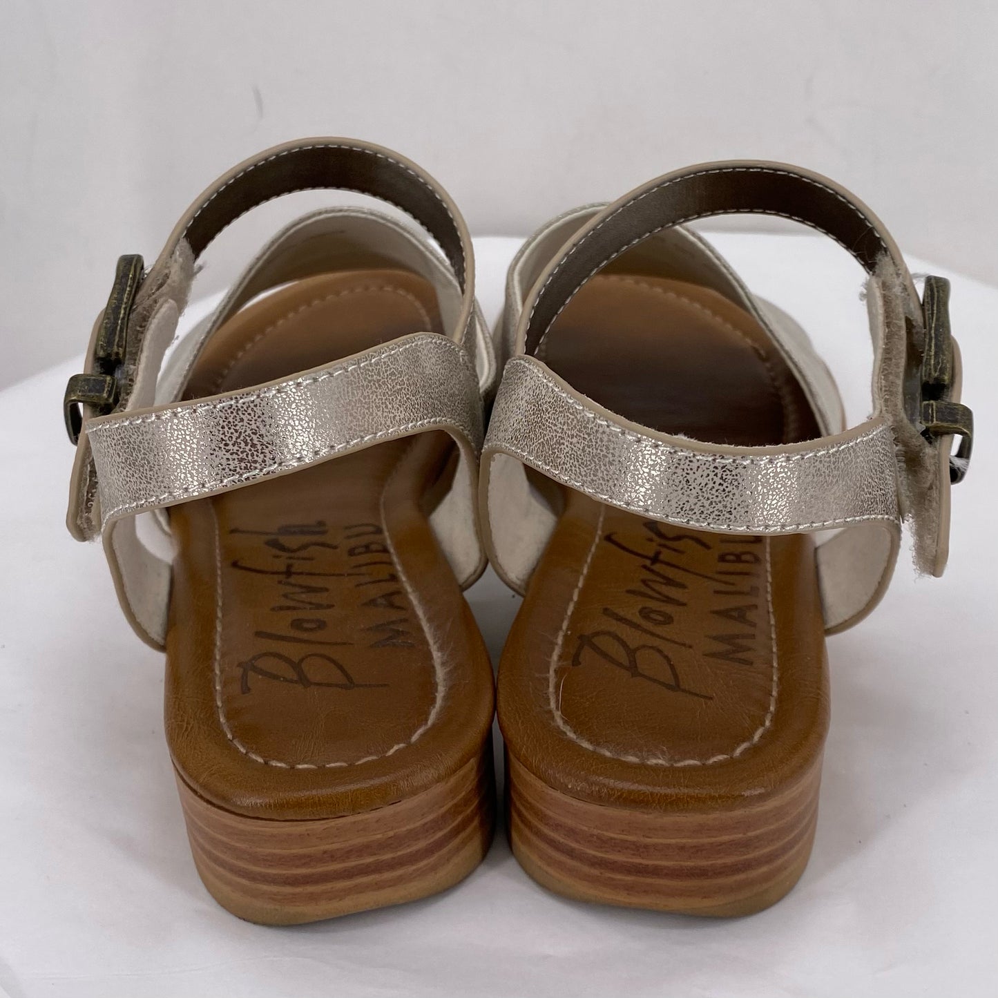 GOLD W Shoe Size 8 BLOWFISH Sandals
