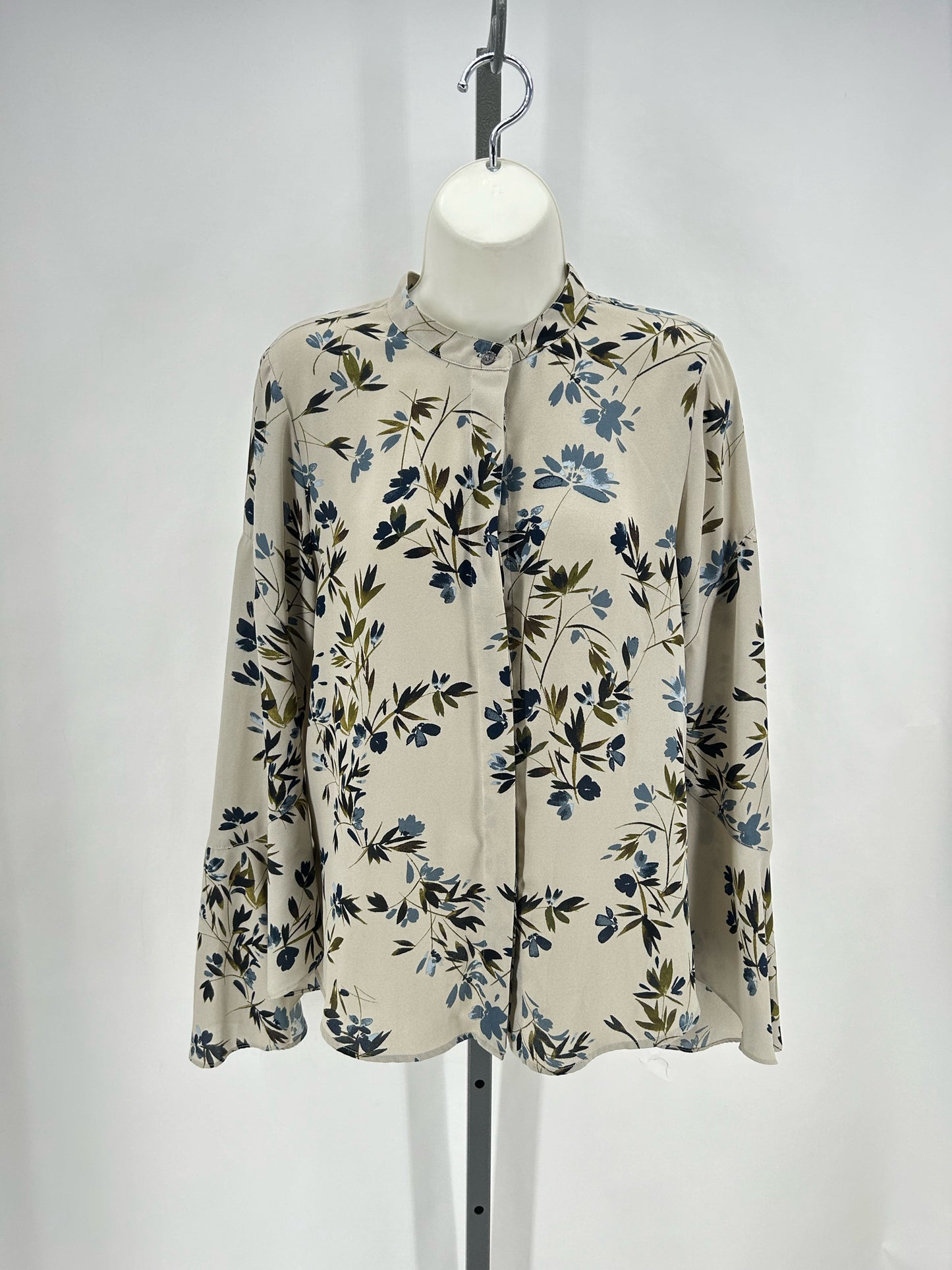 Size S VINCE CAMUTO Floral Shirt