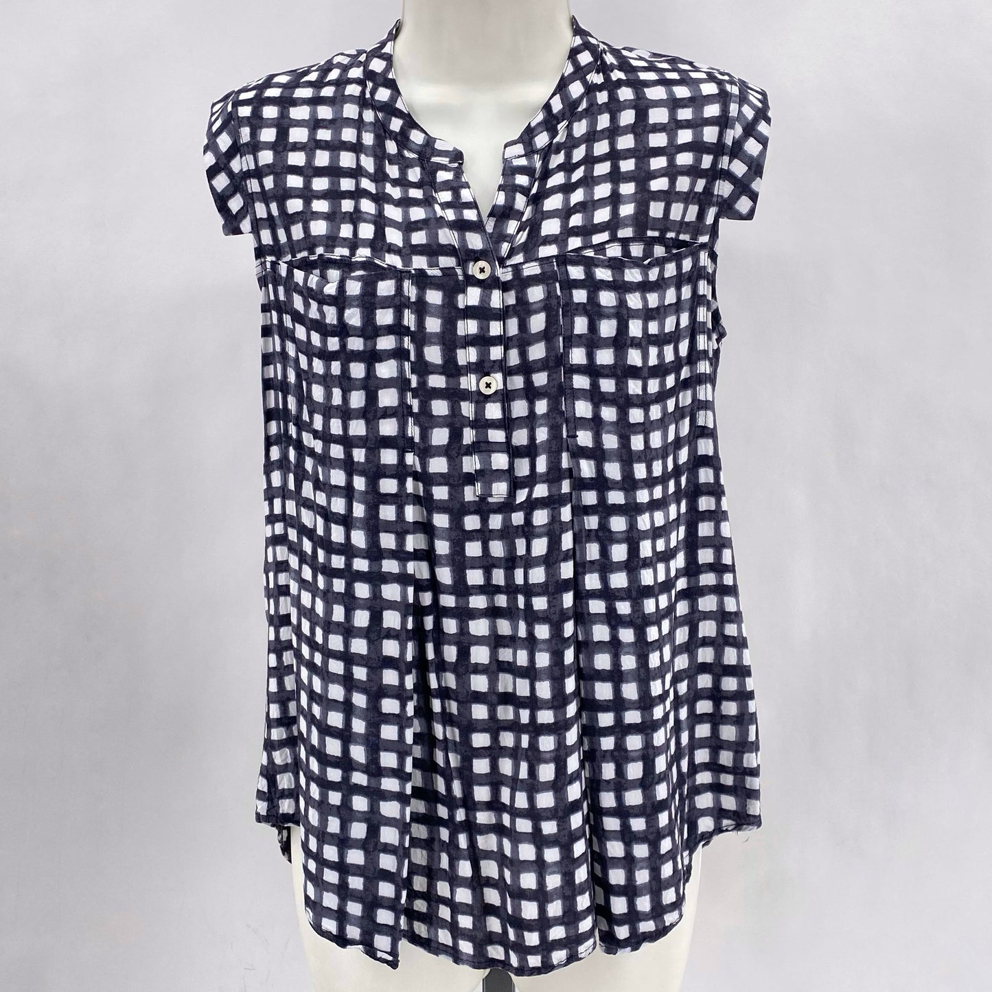 Size S 11.1.TVLHO SQUARES Shirt