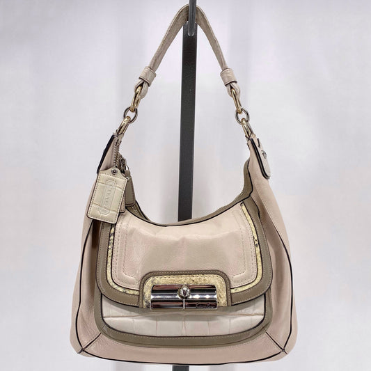 Cream COACH Leather Shoulder Bag