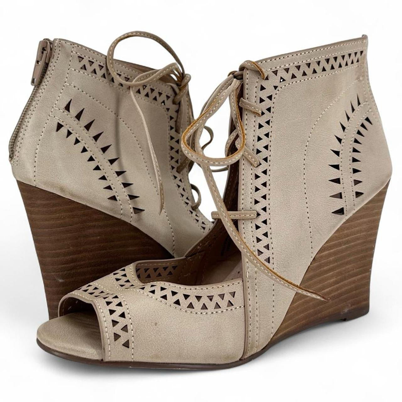 KHAKI W Shoe Size 8.5 RESTRICTED Wedge