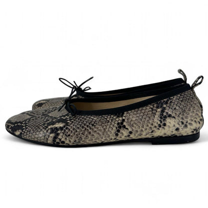 BLACK&CREAM W Shoe Size 6.5 EVERLANE Flats