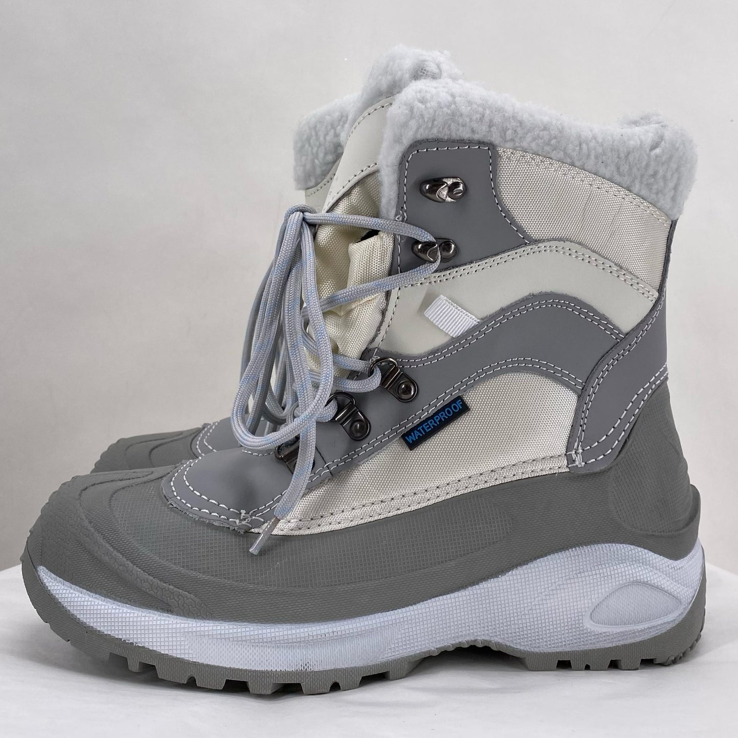 GRAY & WHITE W Shoe Size 9 THINSULATE Boots