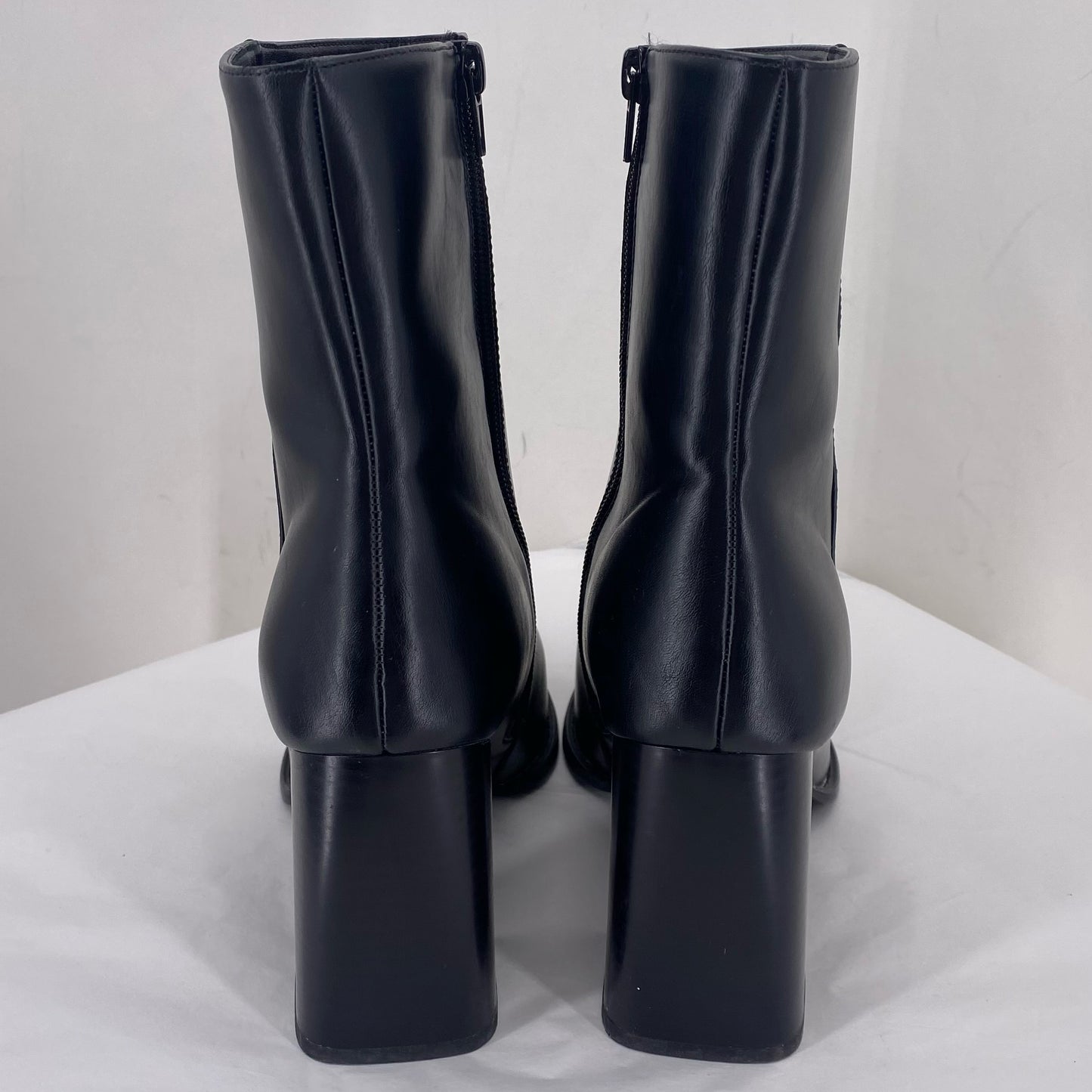 Black W Shoe Size 7.5 WORTHINGTON Boots
