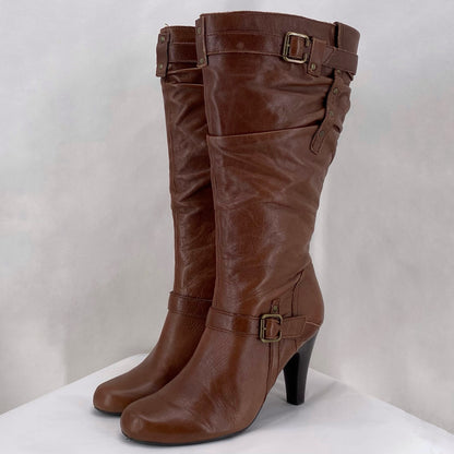 BROWN W Shoe Size 10 GUESS Boots