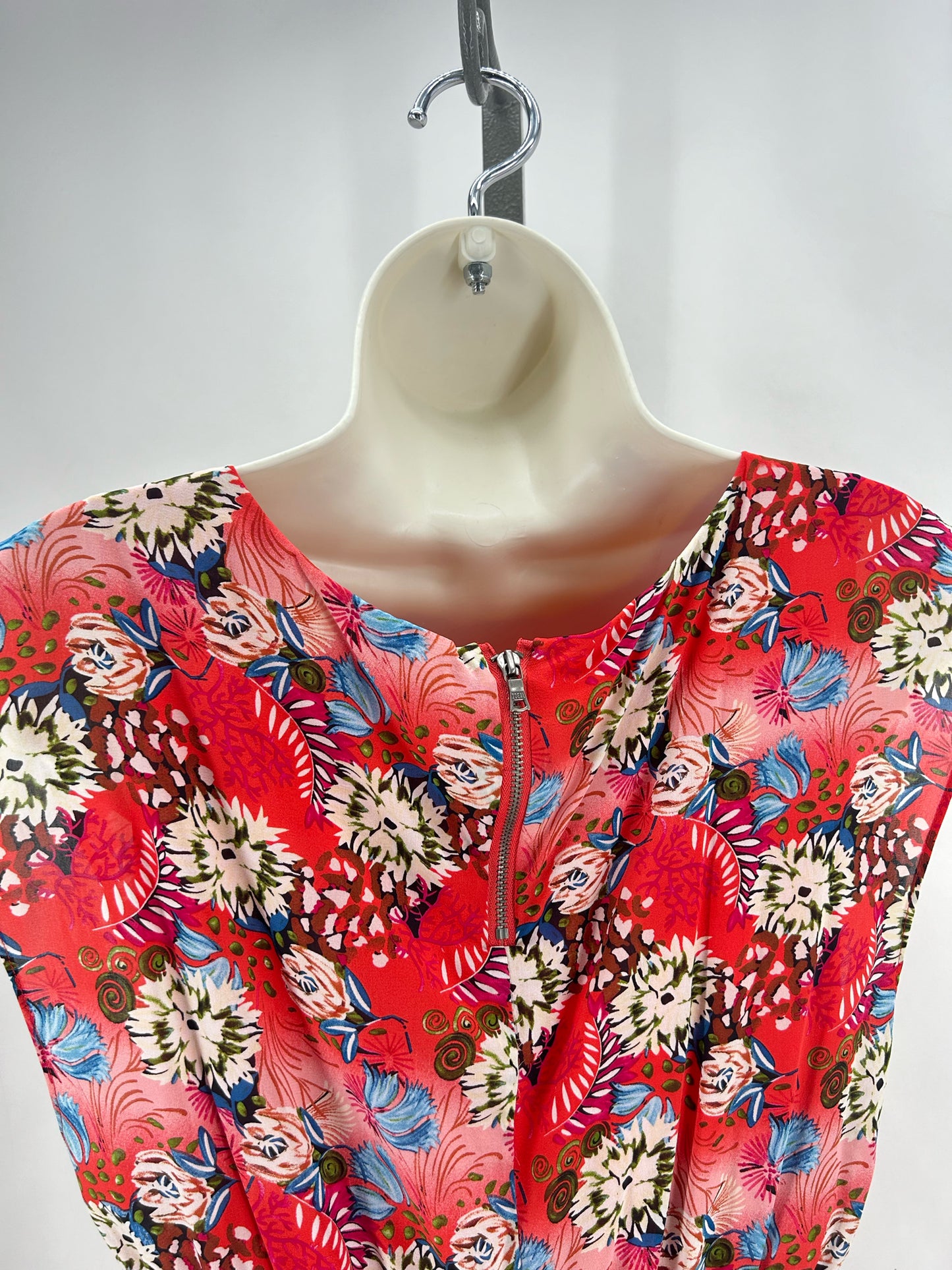 Size S ALICE & OLIVIA Silk Floral Dress