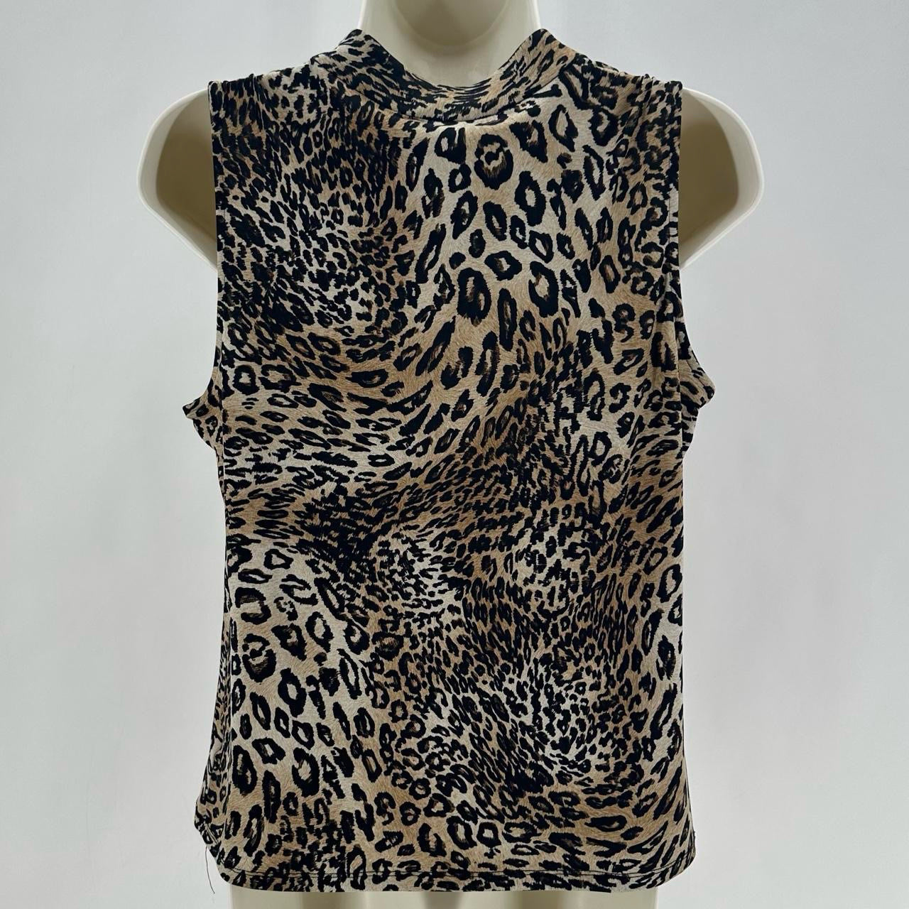 Size M KASPER LEOPARD Shirt