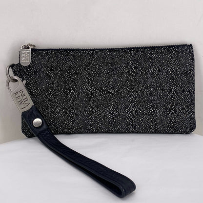 BLACK/WHITE Wristlet