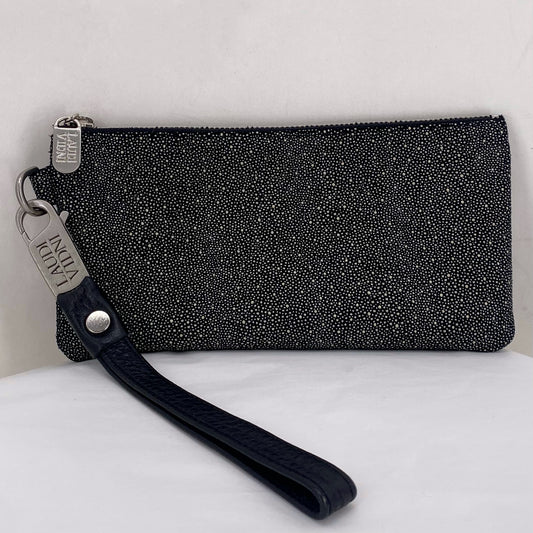 BLACK/WHITE Wristlet