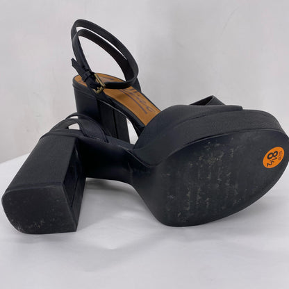 Black W Shoe Size 8.5 ZODIAC Heels