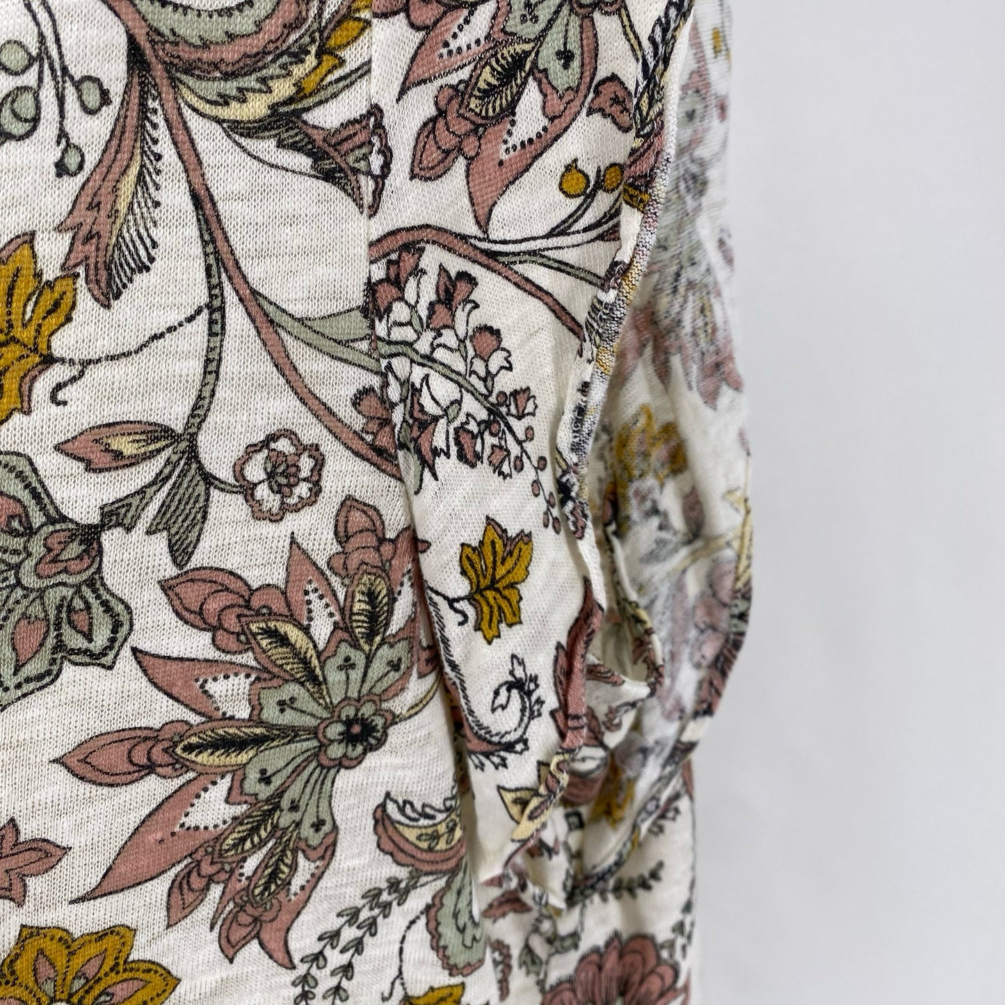 Size M Rachel Zoe Linen FLOWERS Shirt