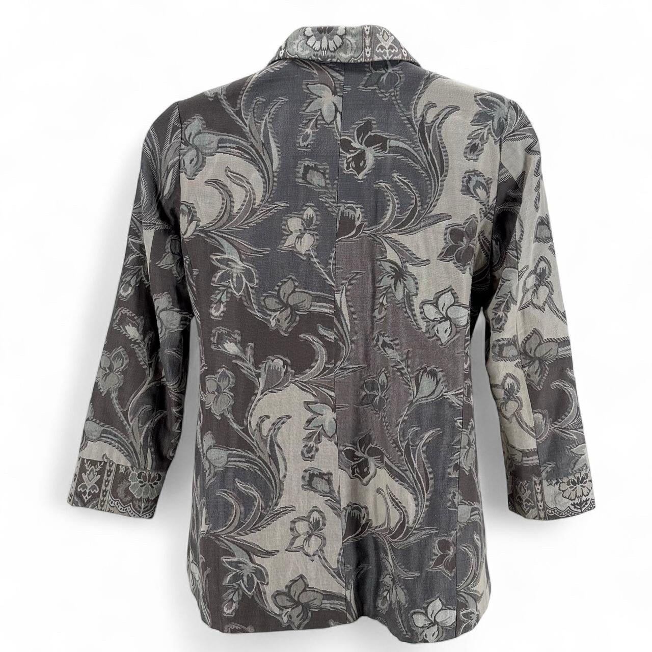 Size 2 CHICO'S FLOWERS Jacket (Outdoor)