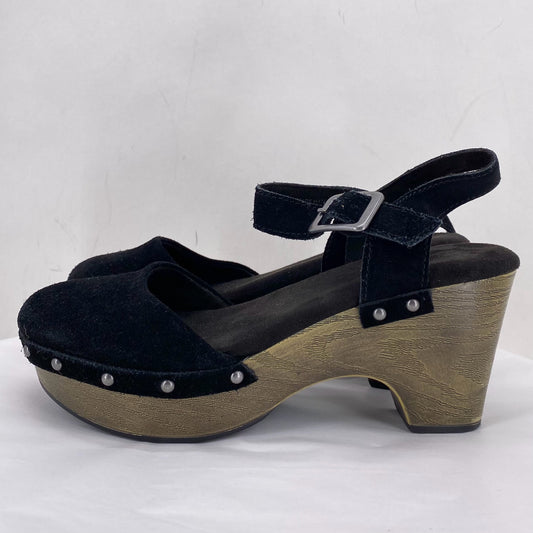 Black W Shoe Size 7.5 WHITE MOUNTAIN Heels