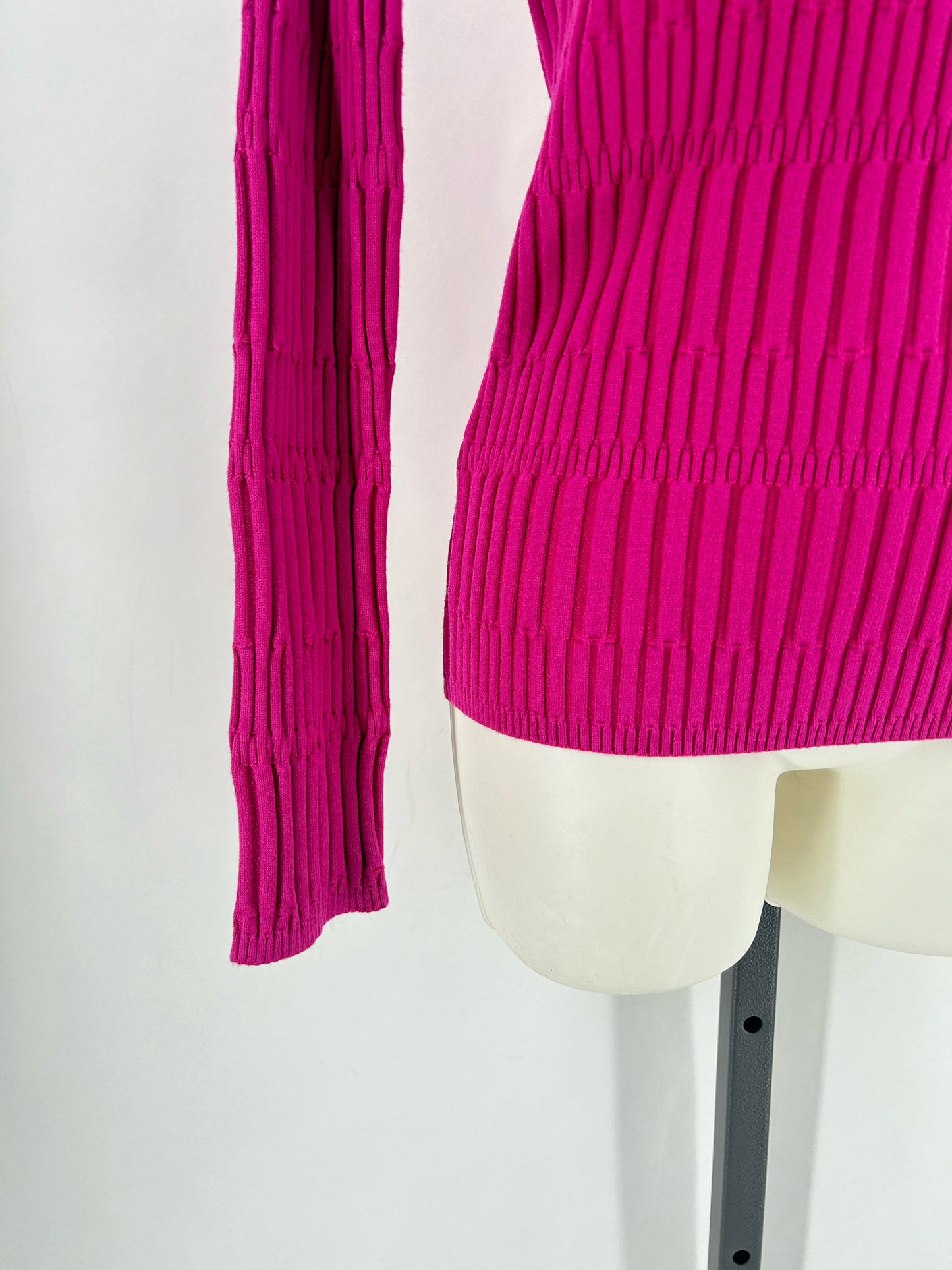 Size S CARLISLE Sweater