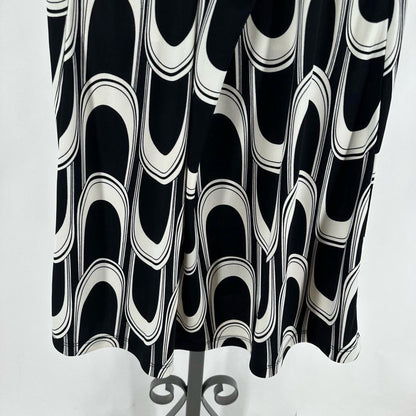 Size M NEW YORK & CO Skirt
