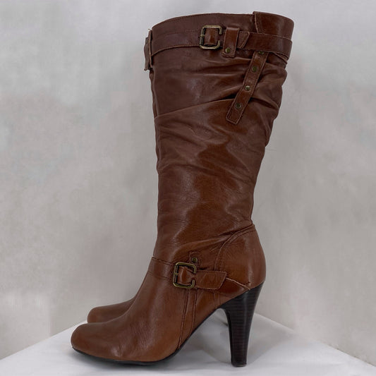 BROWN W Shoe Size 10 GUESS Boots