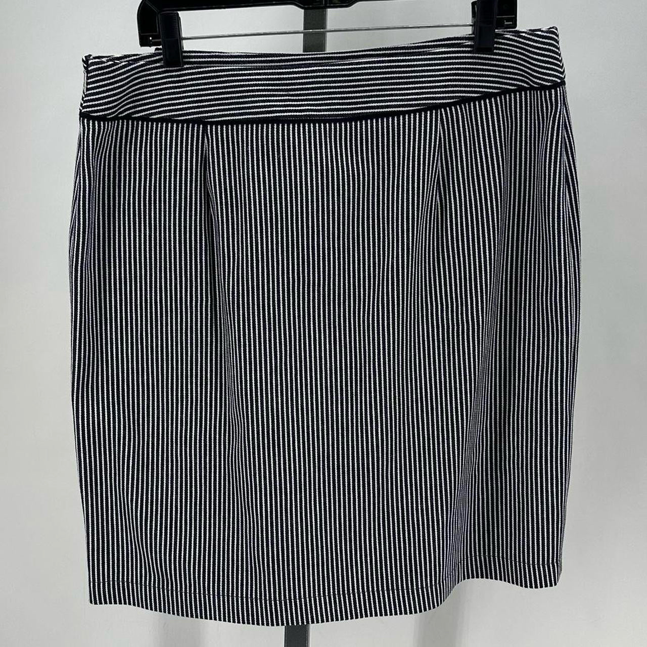 Size 14 boss Stripe Skirt