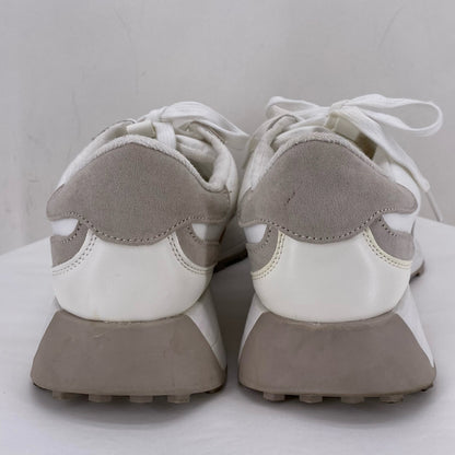 WHITE/TAN W Shoe Size 10 STEVE MADDEN Sneakers