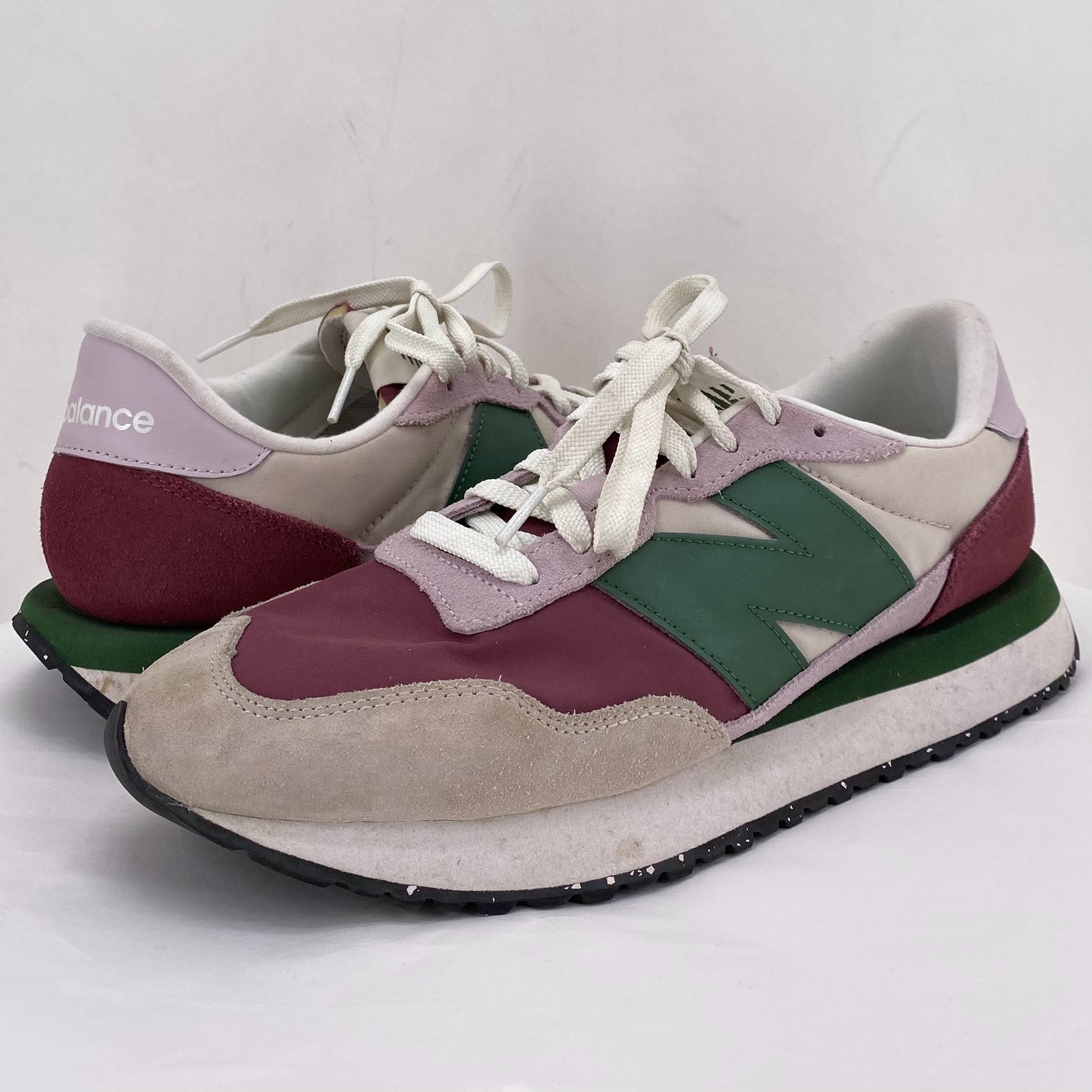 Multi-Color W Shoe Size 10.5 NEW BALANCE Sneakers