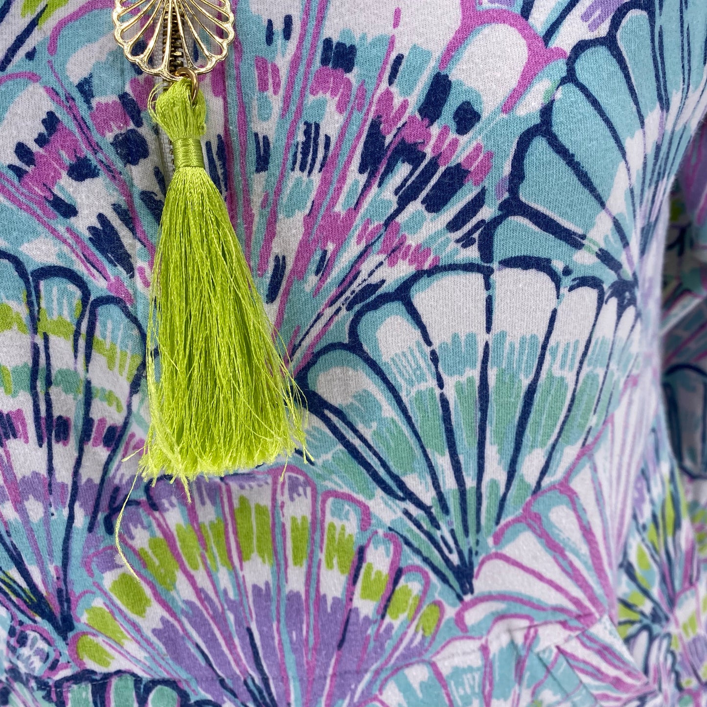 Size XS LILLY PULITZER seashells Shirt