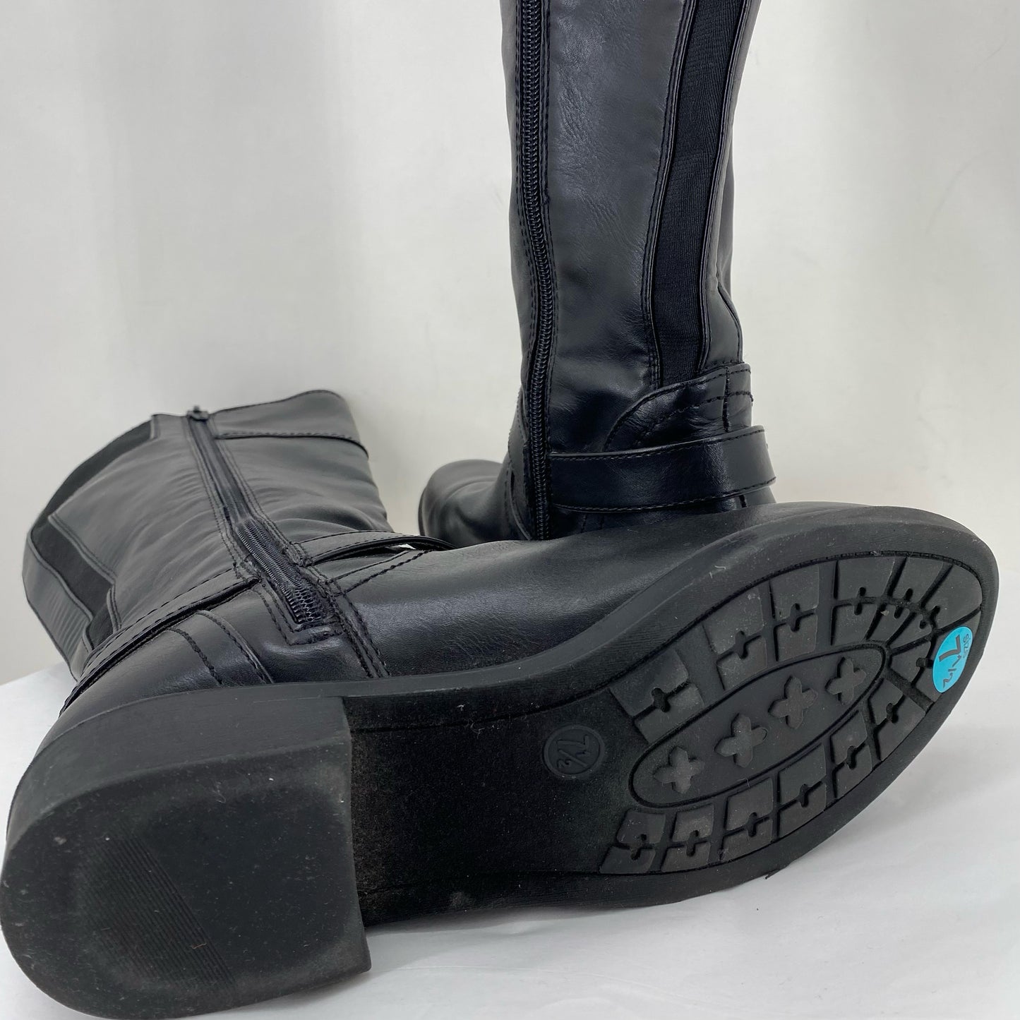 Black W Shoe Size 7.5 MERONA Boots