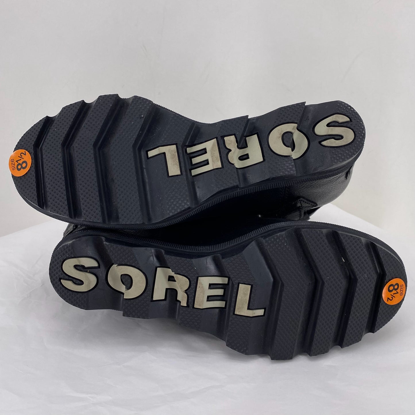 Black W Shoe Size 8.5 SOREL shooties/booties