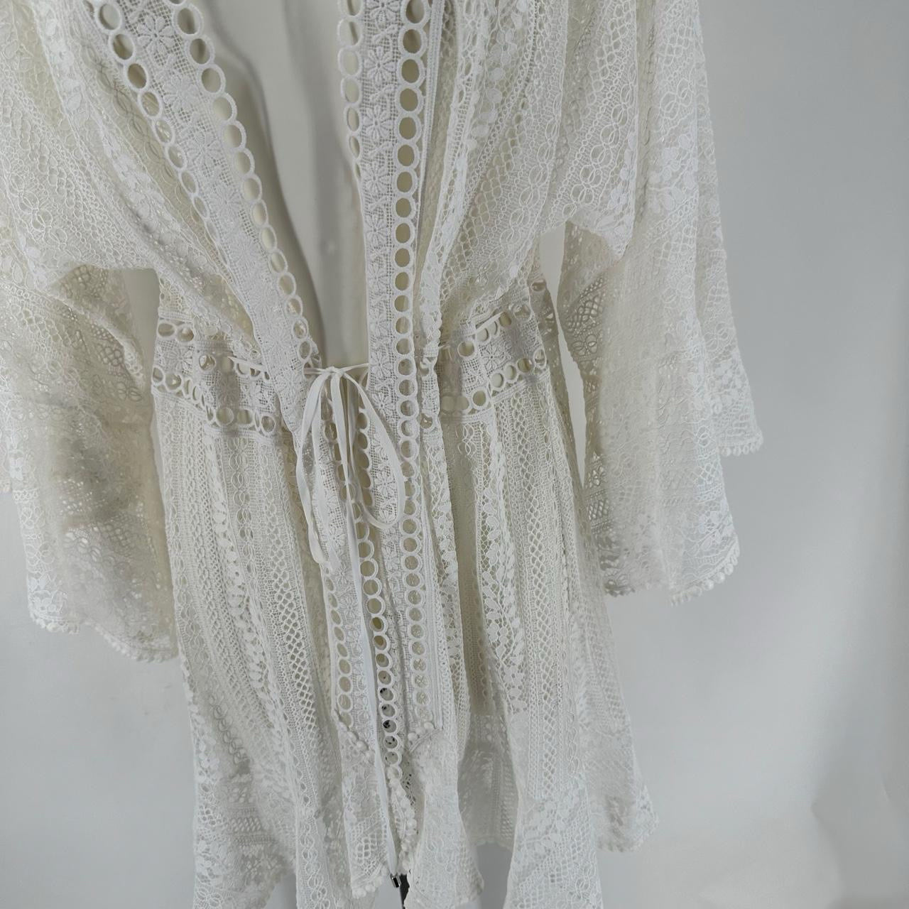 Size XS/S WHITE HOUSE BLACK KIMONO