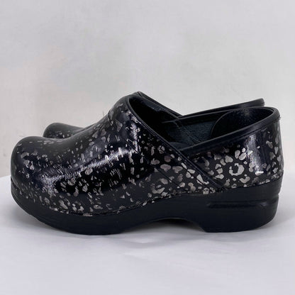 BLACK/SILVER W Shoe Size 36 DANSKO Clog