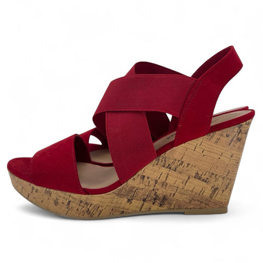 Red W Shoe Size 7.5 AMERICAN EAGLE Heels