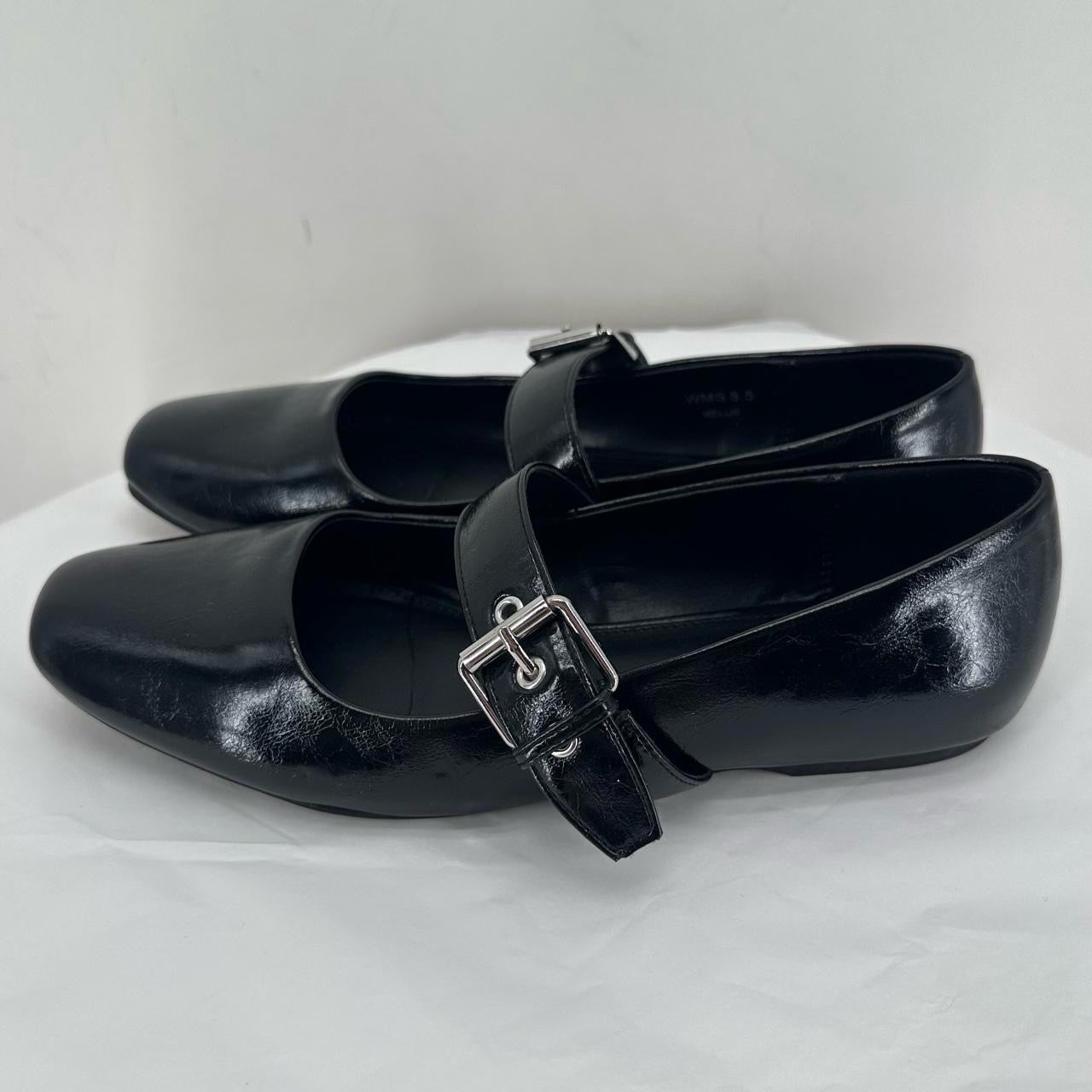 Black W Shoe Size 8.5 DV Flats