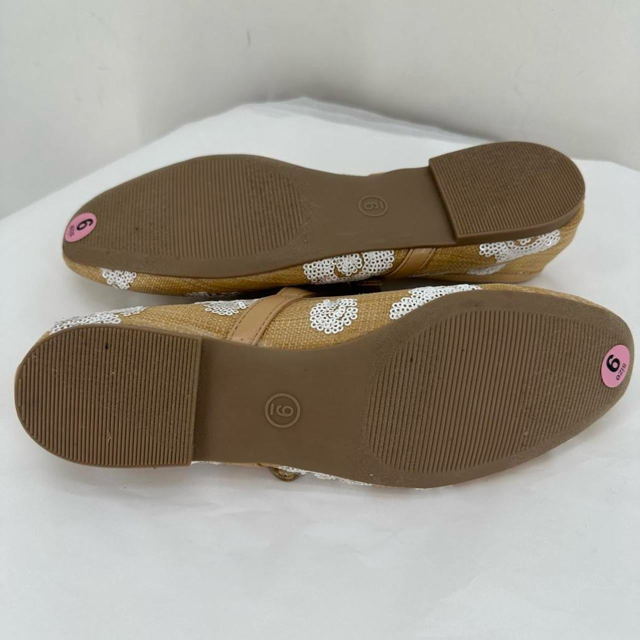 Tan W Shoe Size 9 A NEW DAY Flats