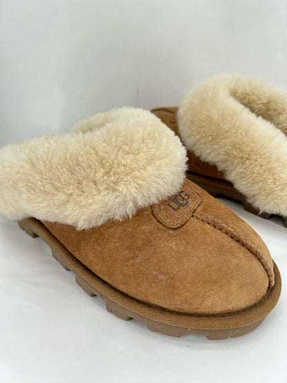 BROWN W Shoe Size 7 UGG Flats