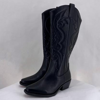 Black W Shoe Size 6.5 TORRID Boots