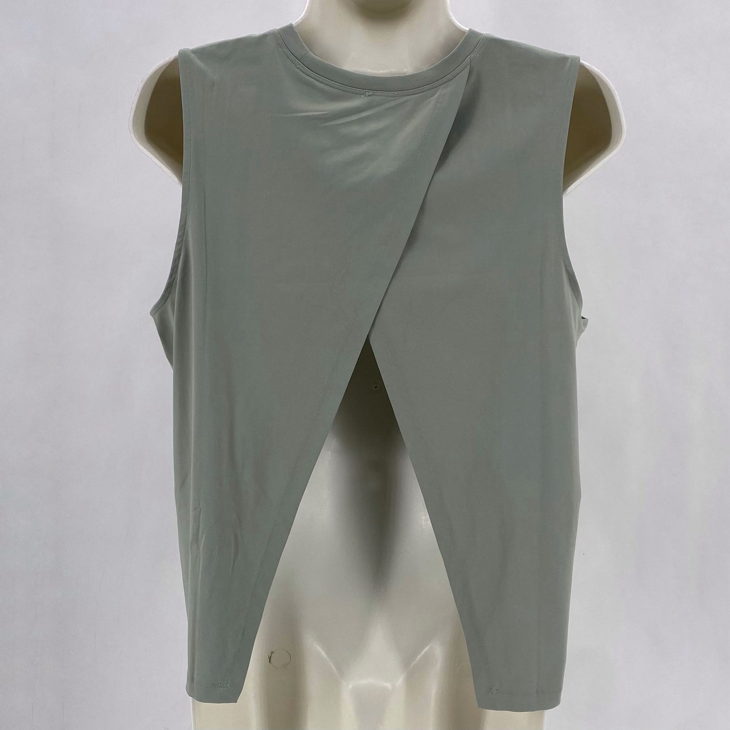 Size L LULULEMON Athletic Wear