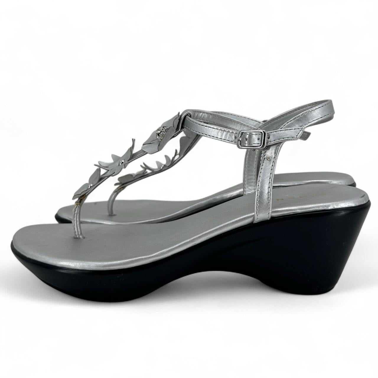 Silver W Shoe Size 9 ATHENA ALEXANDER Sandals