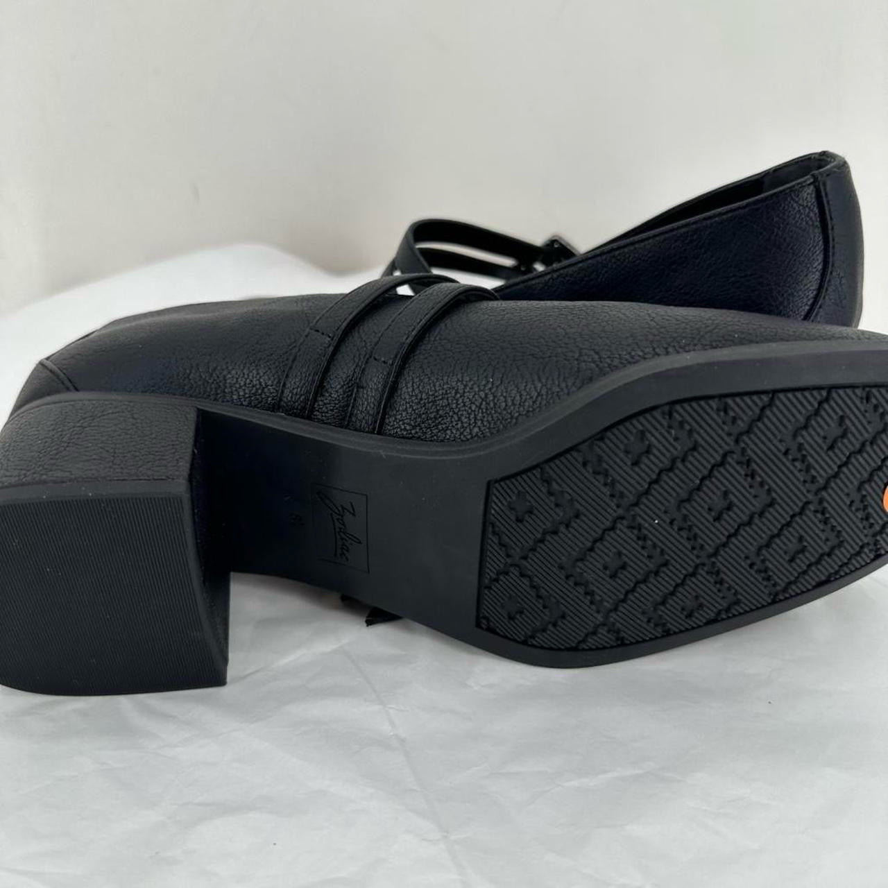 Black W Shoe Size 8.5 ZODIAC Clog
