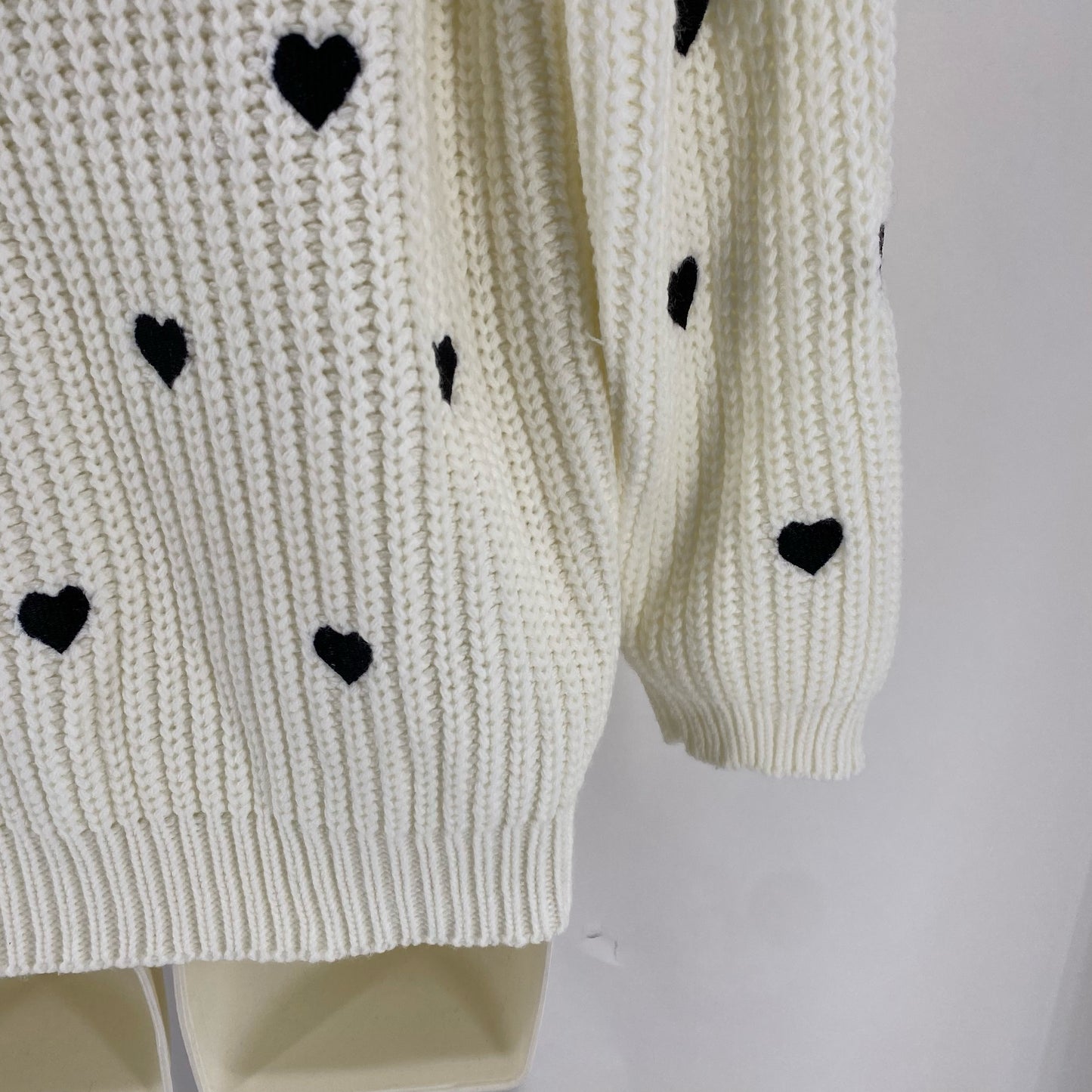 Size L ANTHROPOLOGIE Sweater