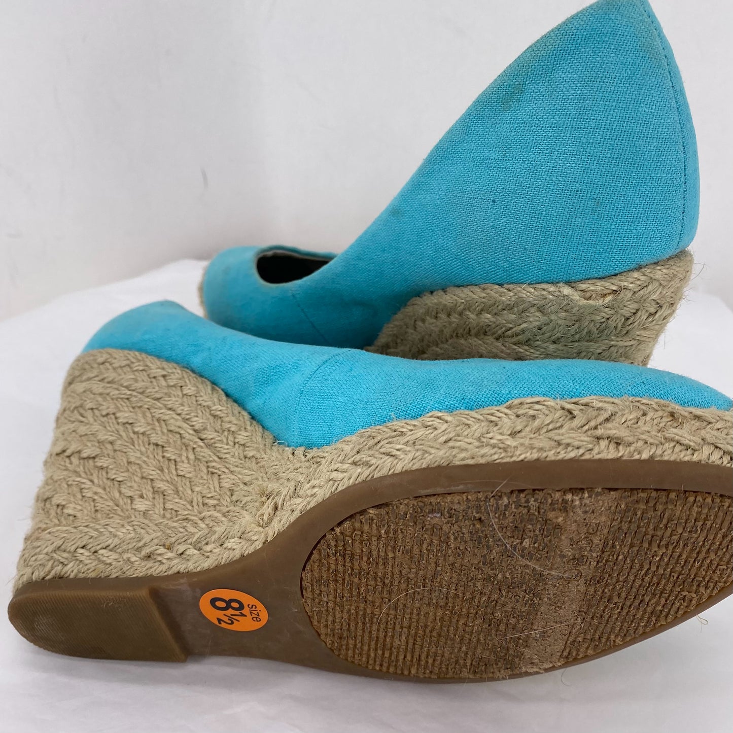 Mint Green W Shoe Size 8.5 BCBG GENERATION Wedge
