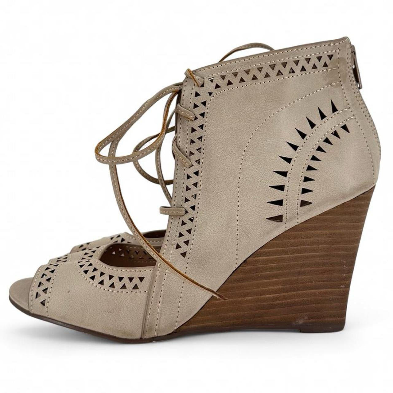 KHAKI W Shoe Size 8.5 RESTRICTED Wedge