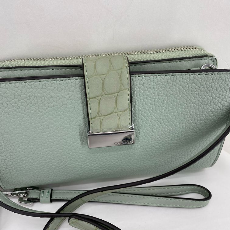 Sage. CALVIN KLEIN Cross-body