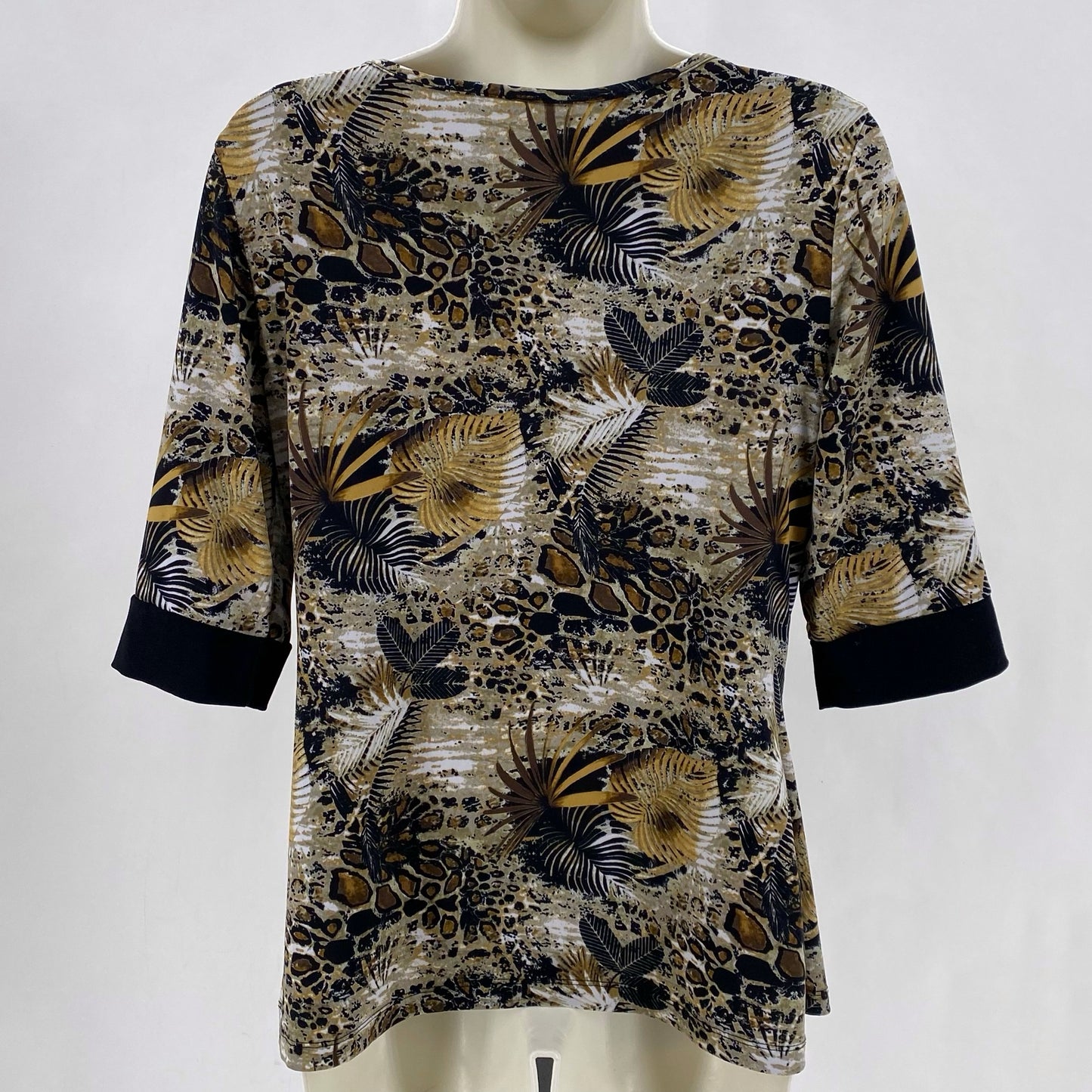 Size M Christopher & Banks LEAF Shirt