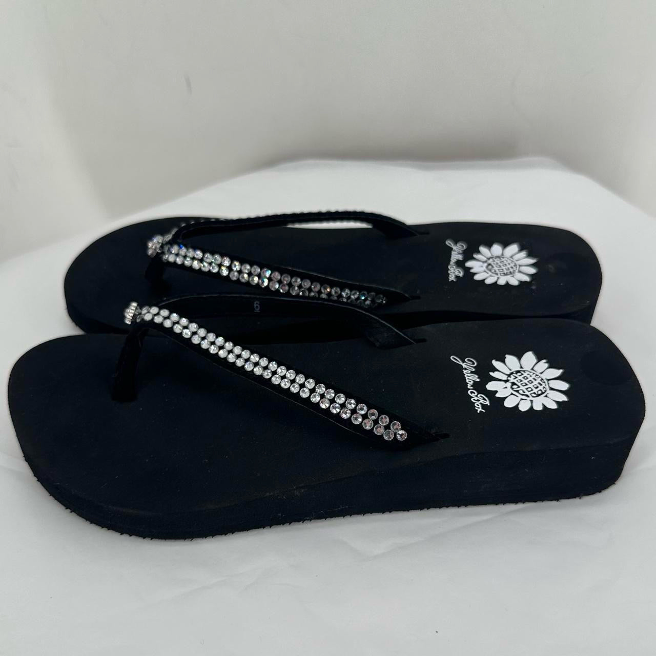 Black W Shoe Size 6 YELLOW BOX Sandals