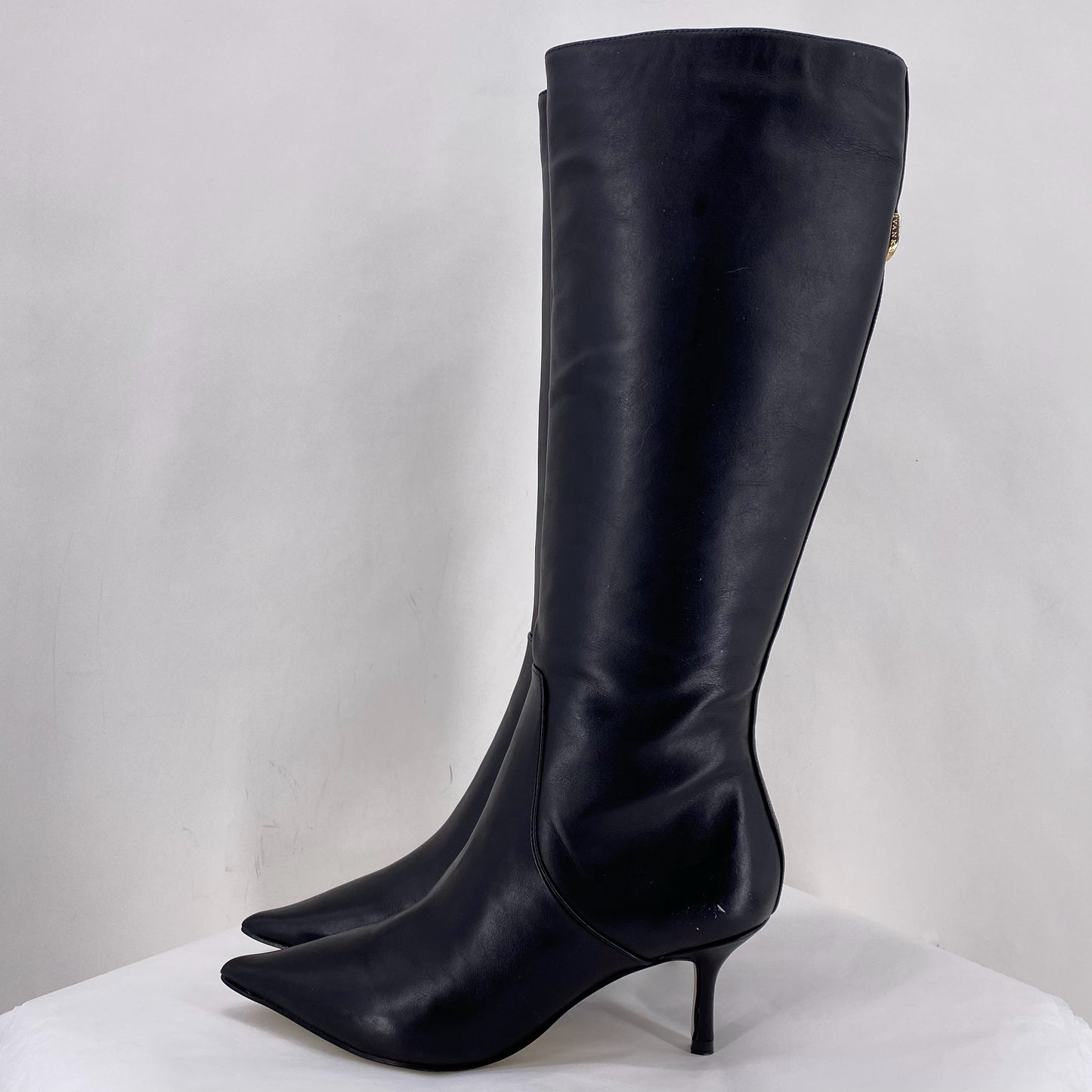 Black W Shoe Size 6.5 IVANKA TRUMP Boots