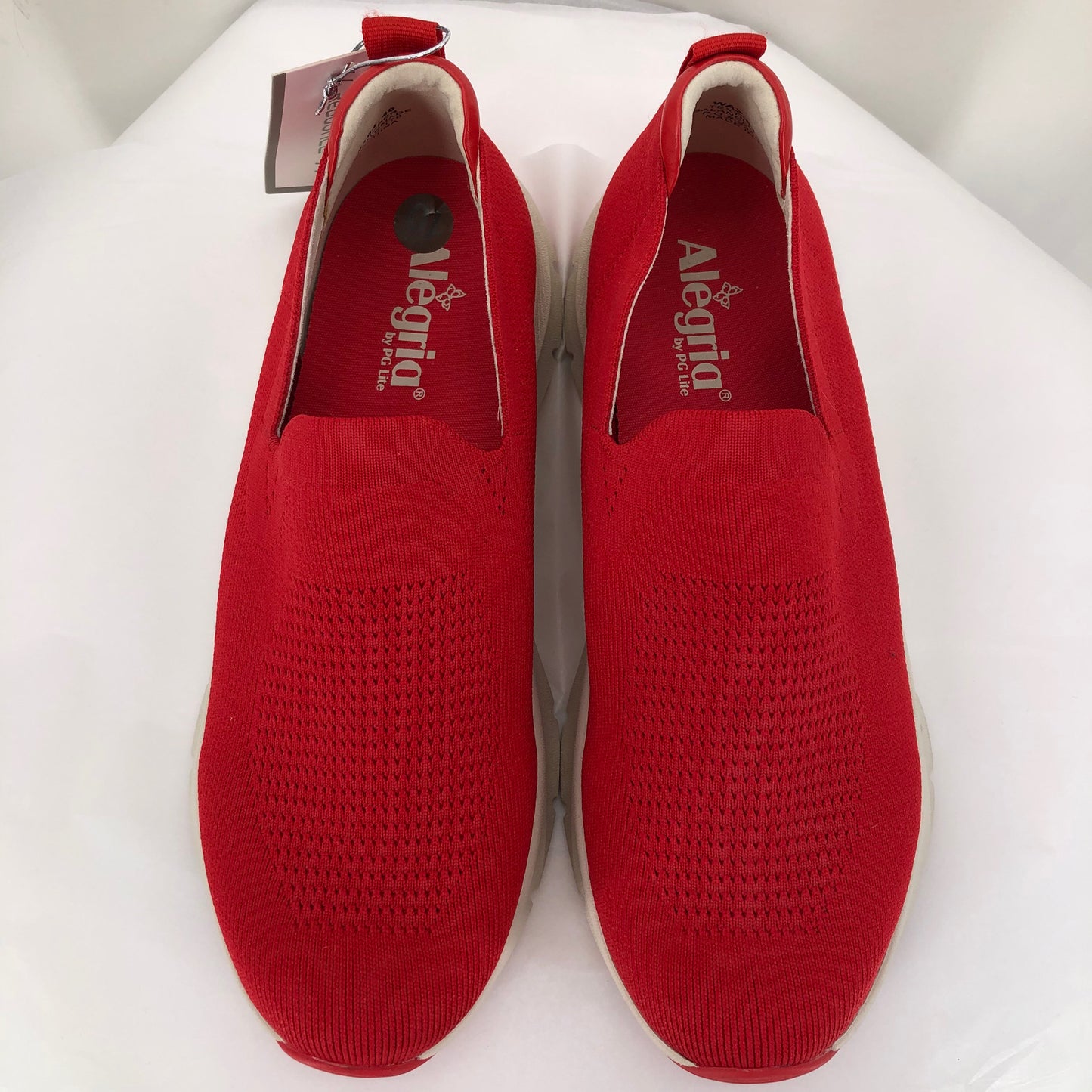 Red W Shoe Size 10 ALEGRIA Sneakers