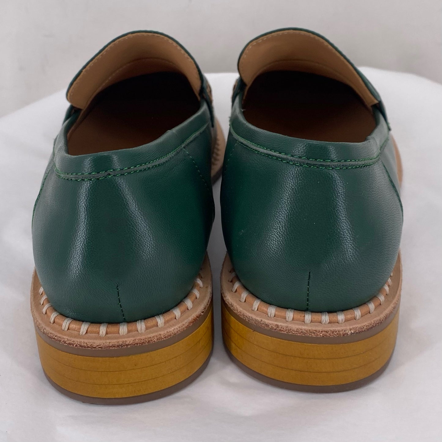 Green W Shoe Size 9 Loafer