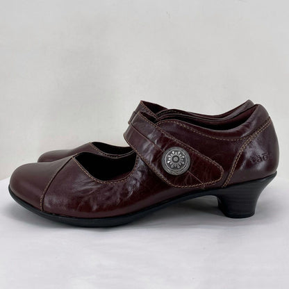 REDDISH BROWN W Shoe Size 8 TAOS Flats