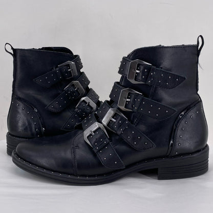 Black W Shoe Size 7.5 STEVE MADDEN shooties/booties