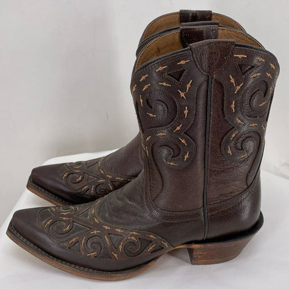 CHOCOLATE W Shoe Size 7 ARIAT Boots