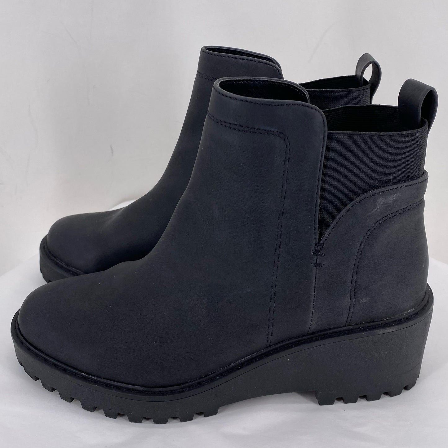 Black W Shoe Size 7.5 DOLCE VITA Boots